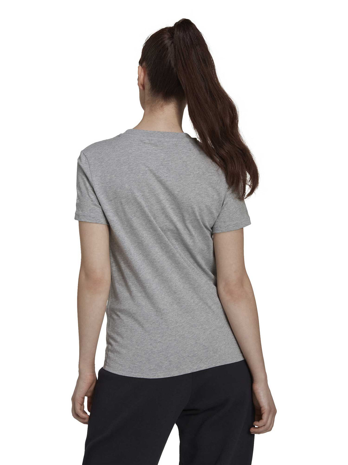 ADIDAS SPORTSWEAR Тениска LOUNGEWEAR Essentials Slim Logo
